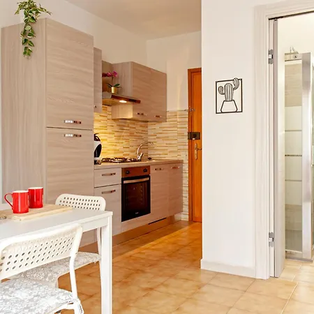 Apartment Homiday- Ospedale Aeroporto- Aria Condizionata E Parcheggio Gratuito